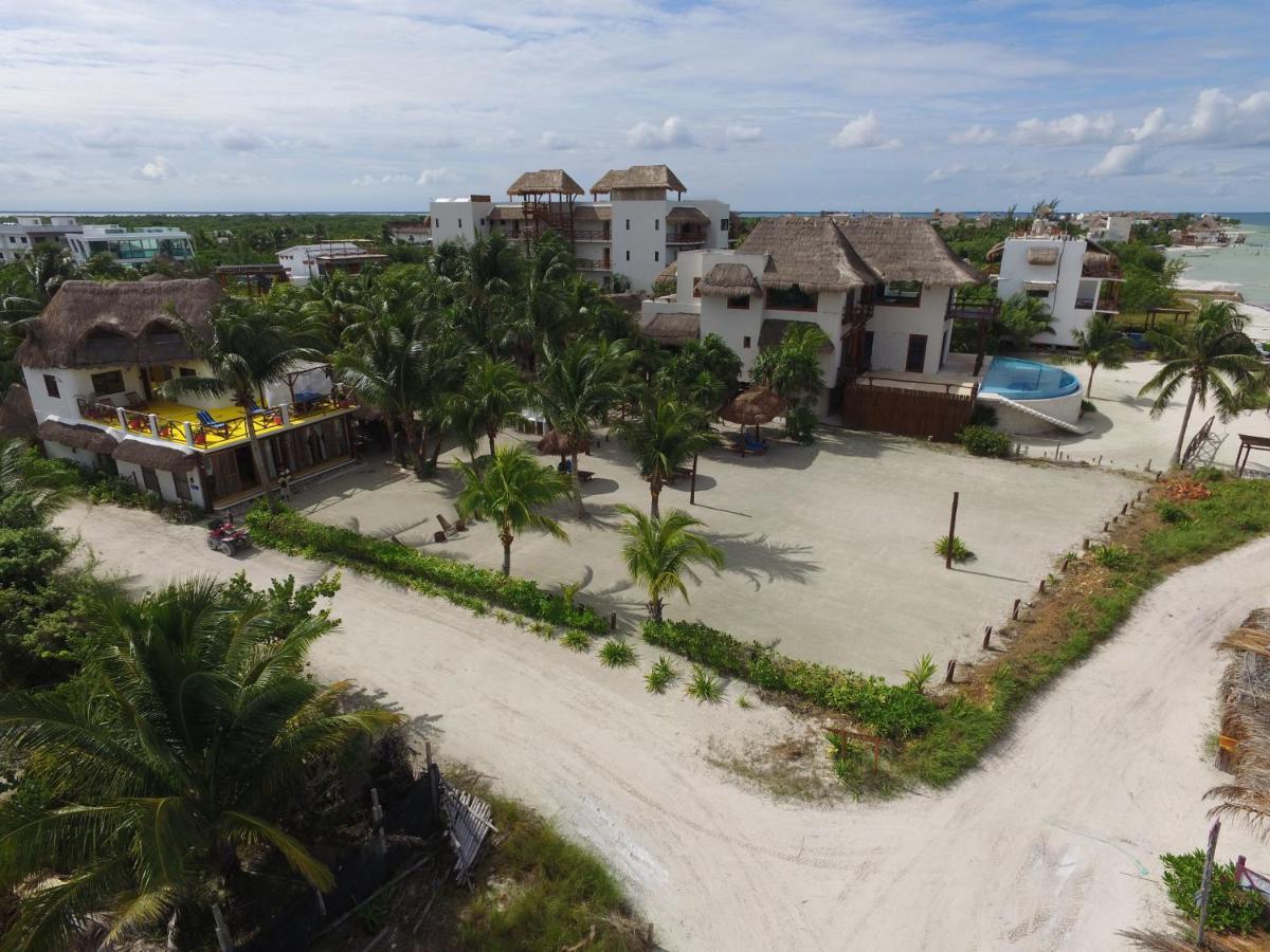 Casa Luz Beach Front Holbox Villa Exterior photo