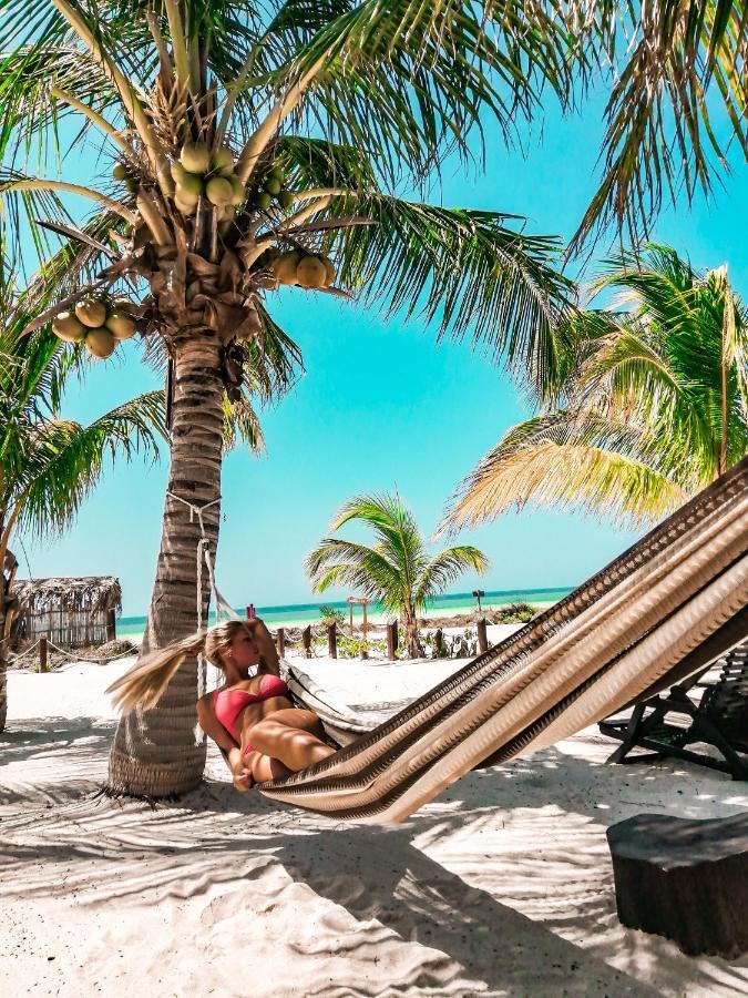 Casa Luz Beach Front Holbox Villa Exterior photo